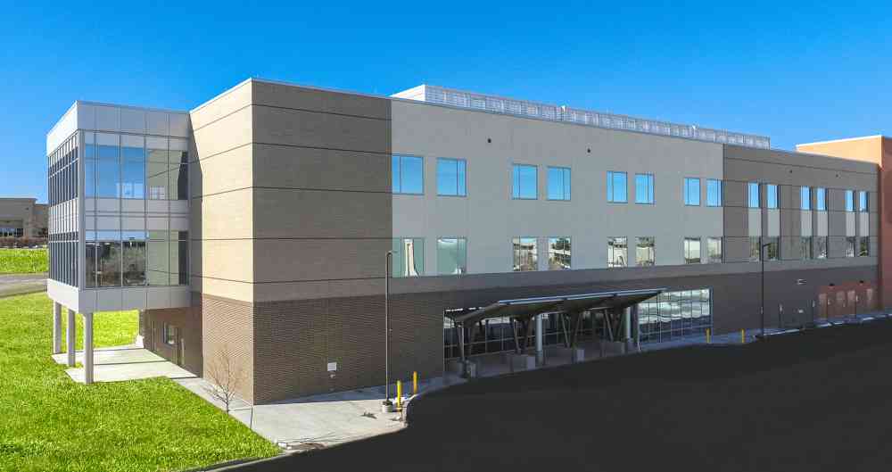 372 Inverness Dr S Reunion 83